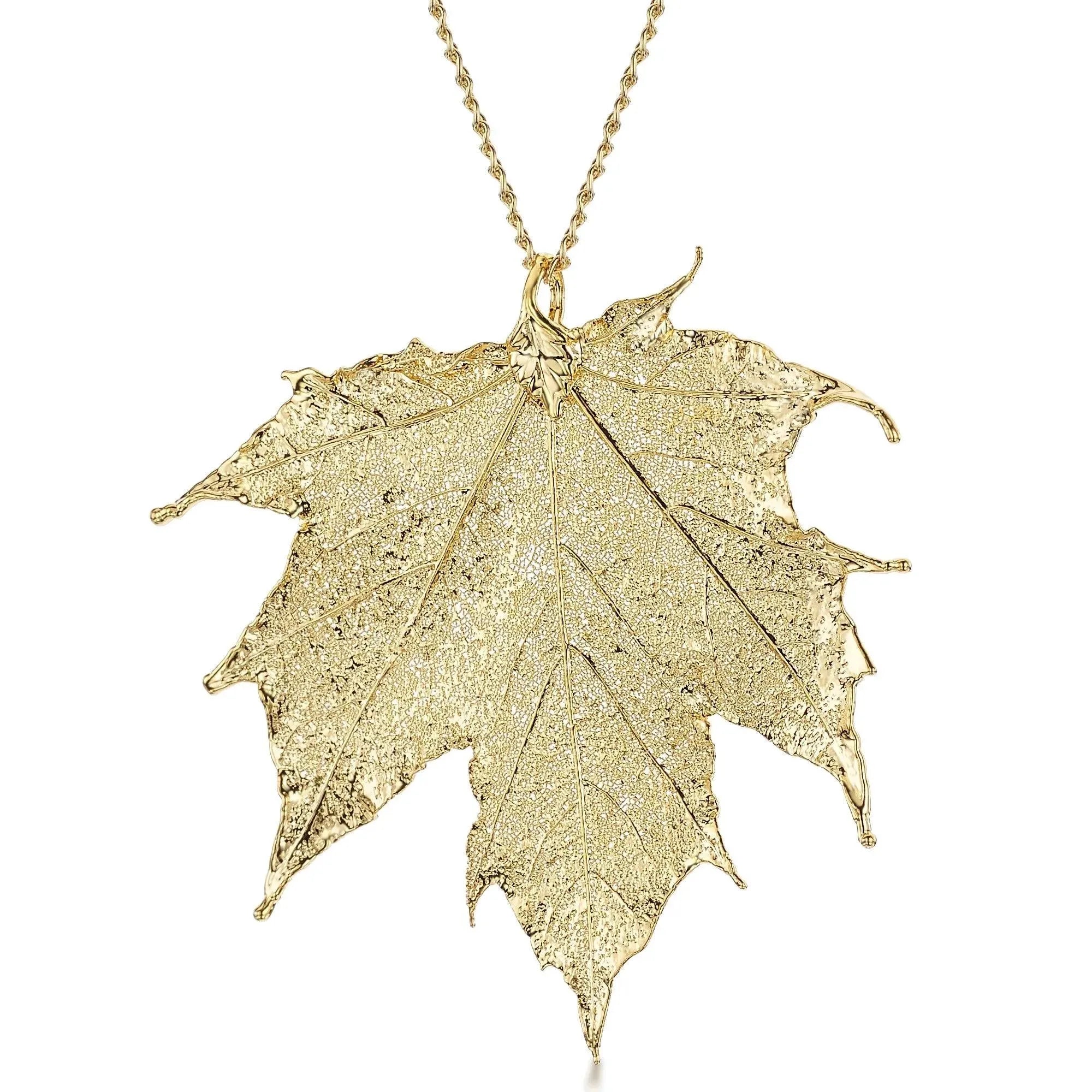 Vergoldete Blatthalskette mit einem echten kanadischen Zuckerahornblatt, das in Gold getaucht ist – 24
