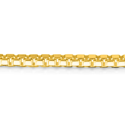 Gold-plated sterling silver heart pendant necklace with real flowers.